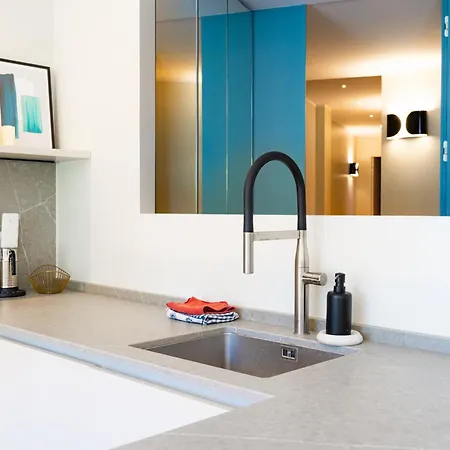 Casa Di Design Nel Centro Storico Apartment *