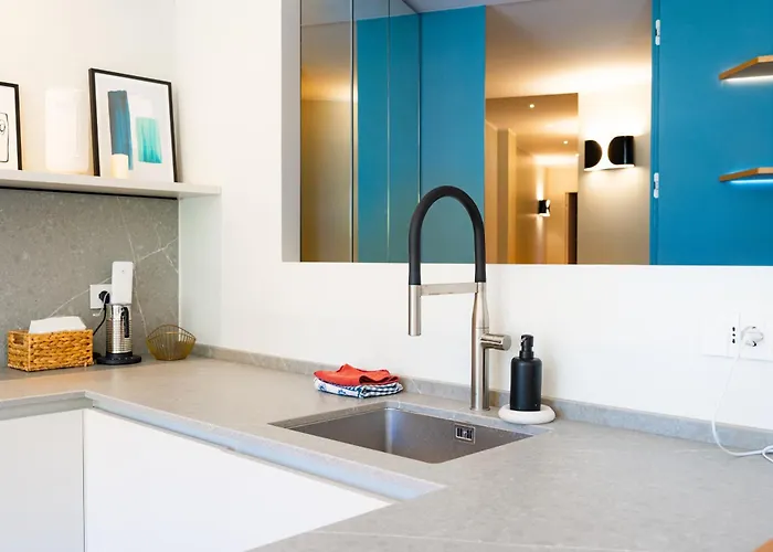 Casa Di Design Nel Centro Storico Apartment *
